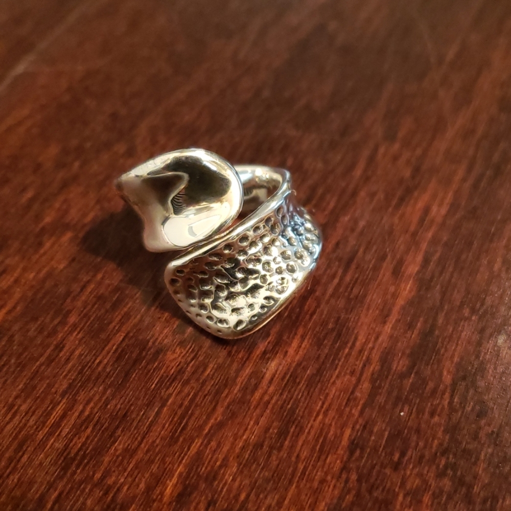 Sterling Silver Ring. Size 7-7.5